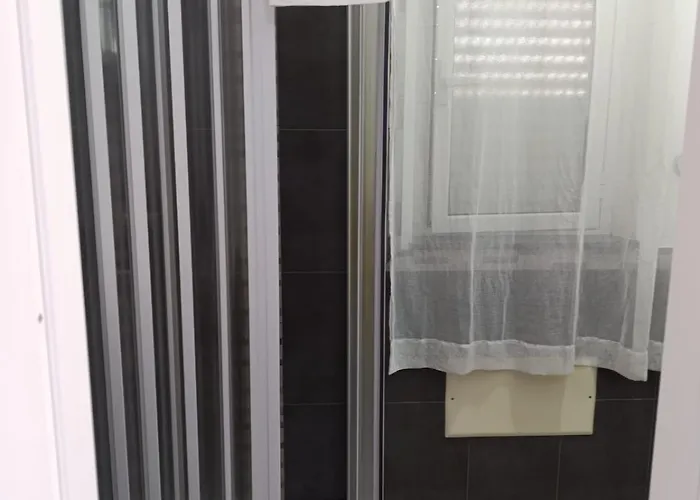 Kairos ベッド・アンド・ブレックファスト 3*